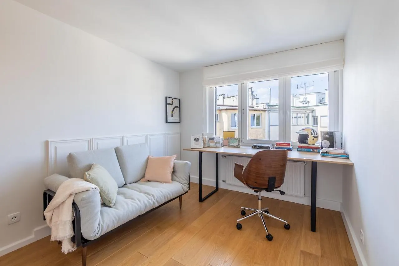 Frascati 1 Top Floor Apartment Warsaw
