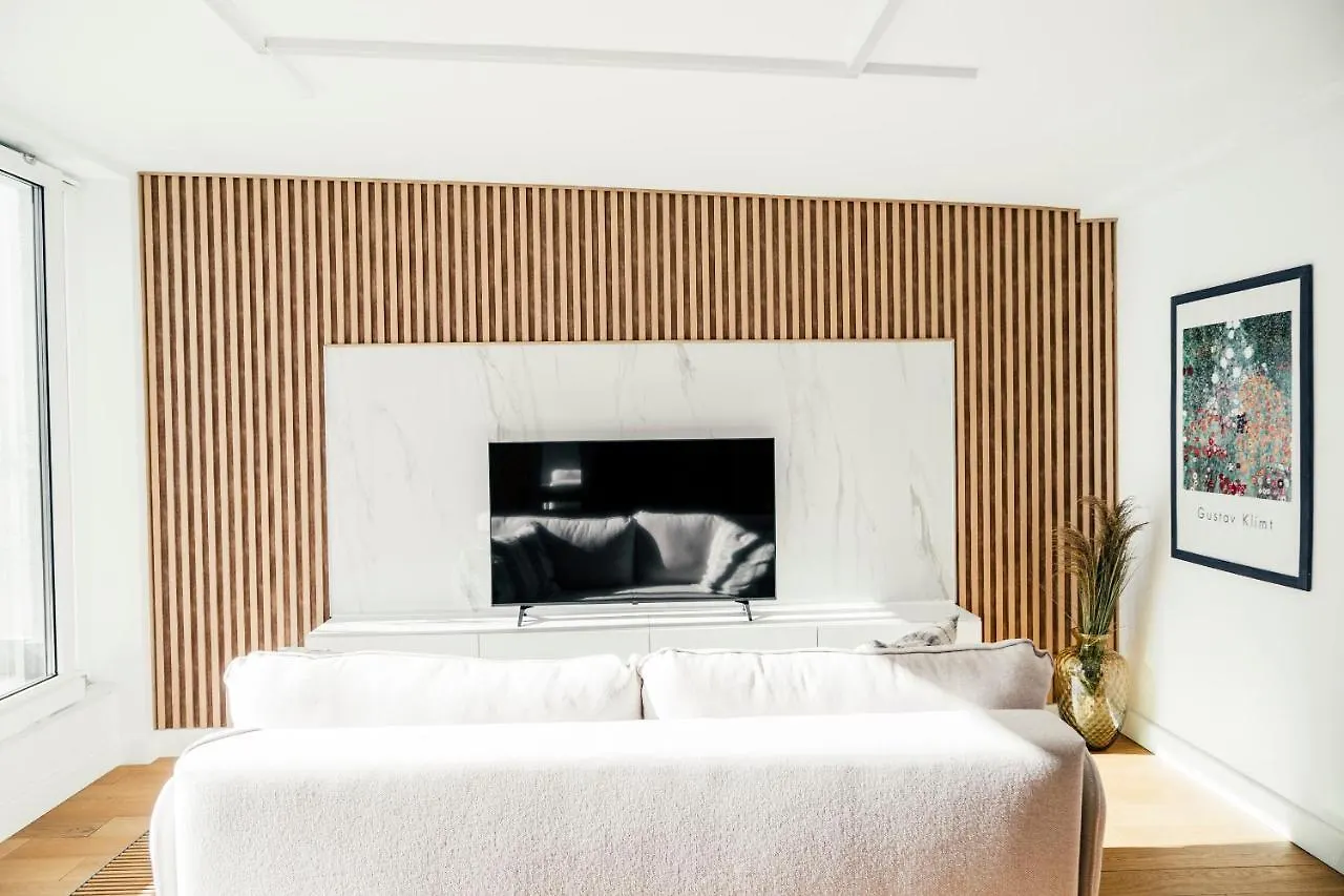Frascati 1 Top Floor Apartment Warsaw Poland