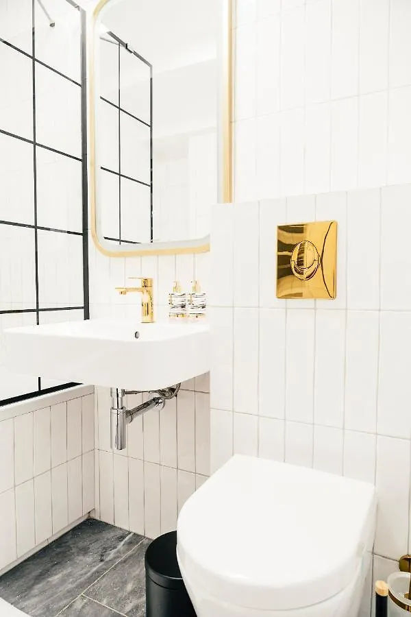 Frascati 1 Top Floor Apartment Warsaw Poland