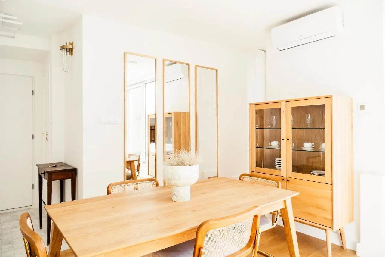 Frascati 1 Top Floor Apartment Warsaw