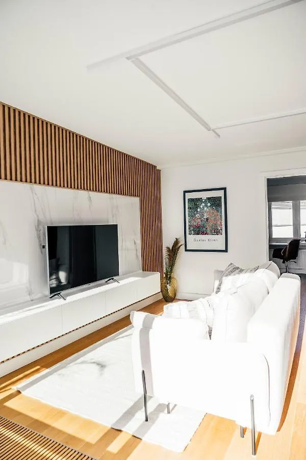 Frascati 1 Top Floor Apartment Warsaw