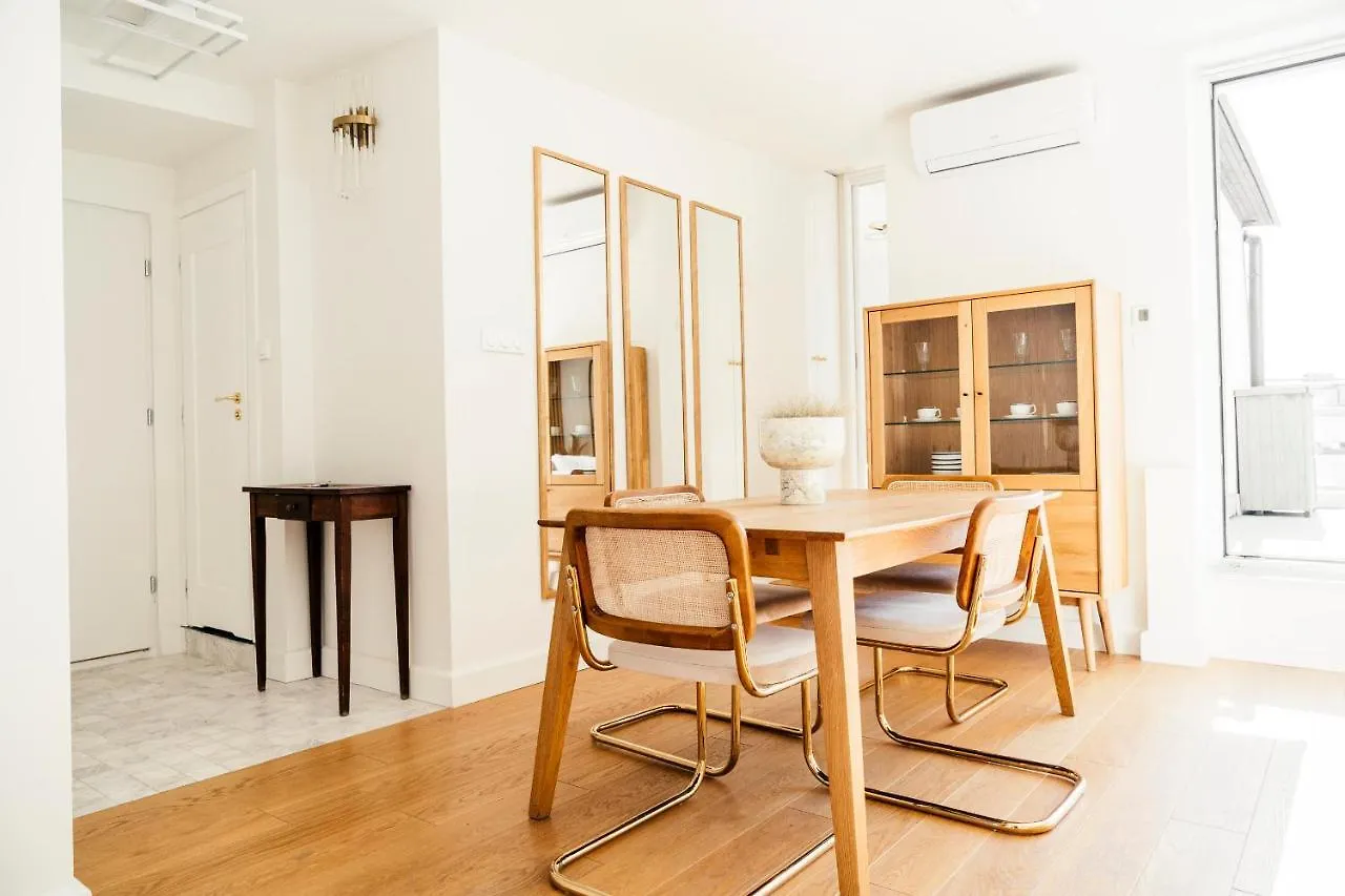 Frascati 1 Top Floor Apartment Warsaw